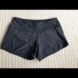 Lululemon shorts size: 4